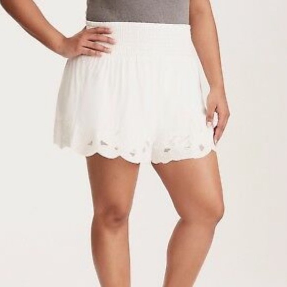 torrid Pants - Smocked Waist Embroidered White Plus Size Shorts | Torrid size 5